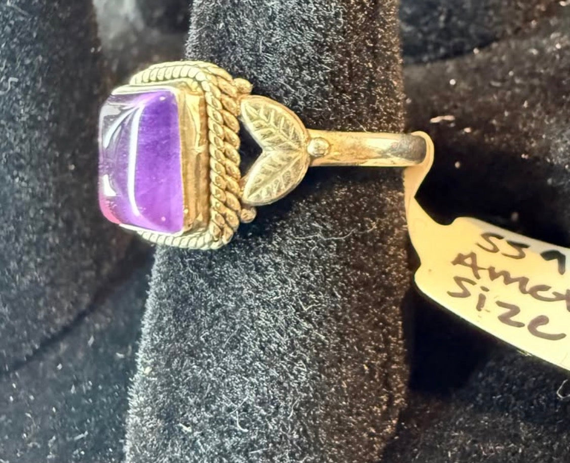 New Genuine Amethyst Stone Ring with Leaf Design