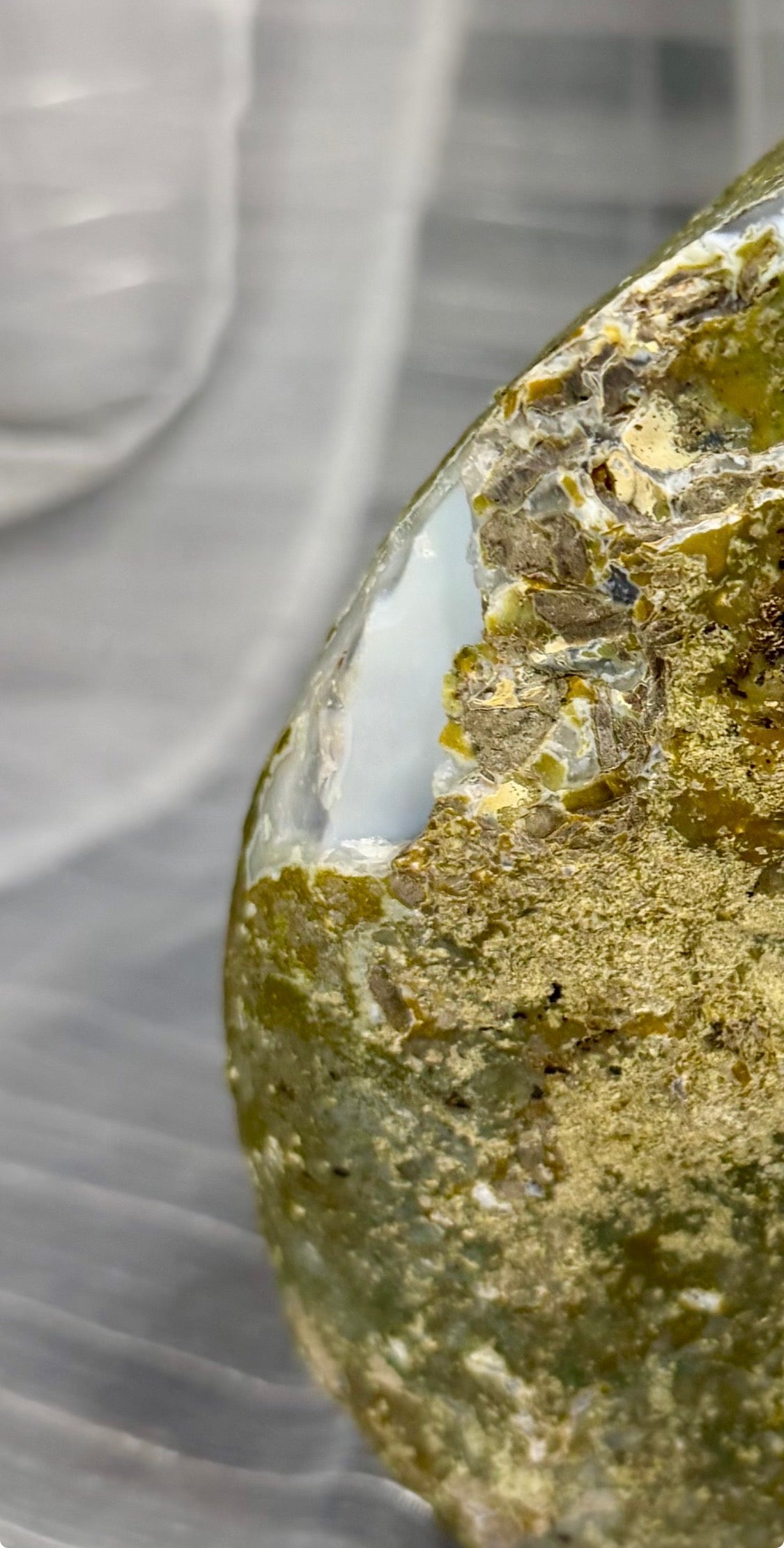 Natural Blue Banded Agate Lamp - Quartz Center with Green Rind