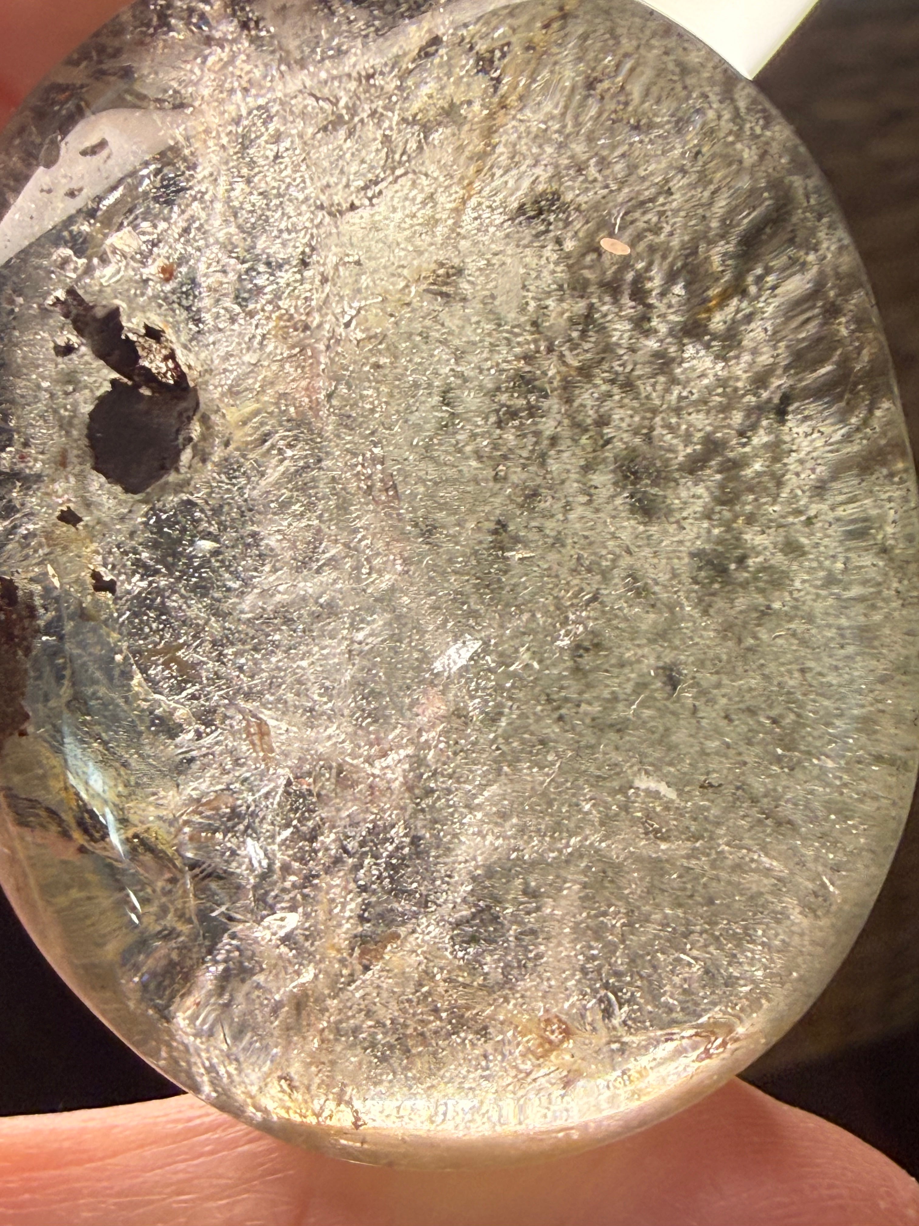 Garden Quartz Palm Stone