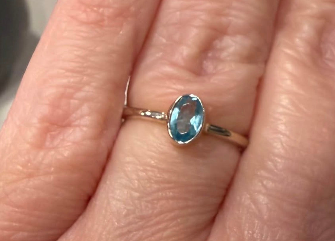 New Oval Faceted Blue Apatite Sterling Silver 925 Ring