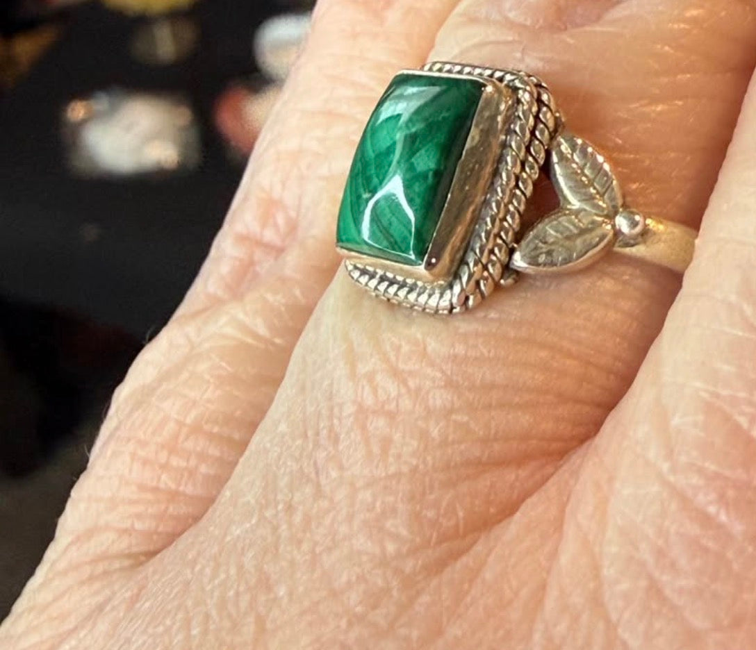New Malachite Sterling Silver 925 Ring