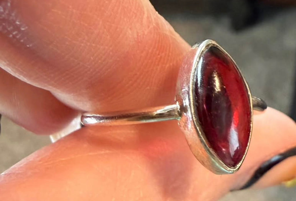 New Sterling Silver 925 Marquise Garnet Stone Ring
