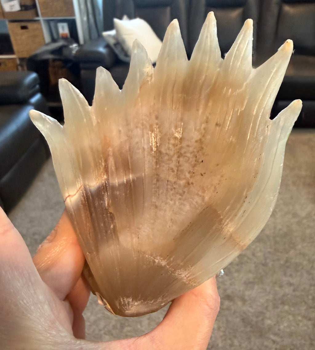 Druzy Agate 9-Tail Fox Carving - Crystal Kitsune Fox Statue